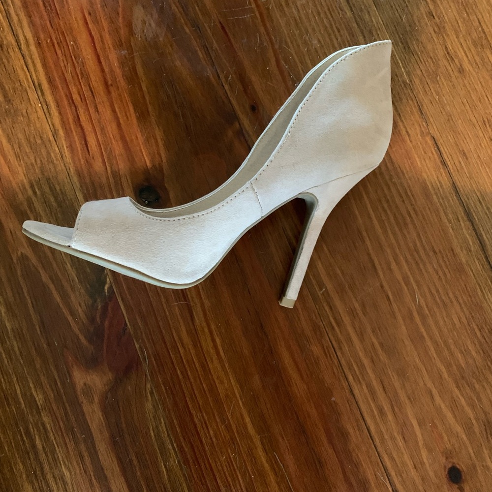 Zigisoho high heeled tan suede shoe size 8